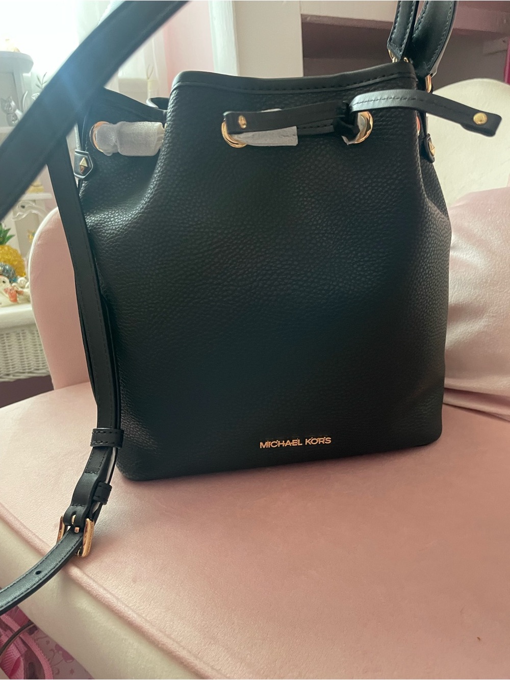 Michael Kors Black Leather Logo-Trim Bucket Tote - Picture 2 of 4